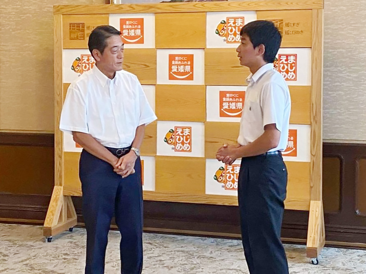 JICA国際協力中学生・高校生エッセイコンテスト2023 理事長賞受賞の兼頭玄さん（松山東高校３年生）が愛媛県知事を表敬訪問しました！