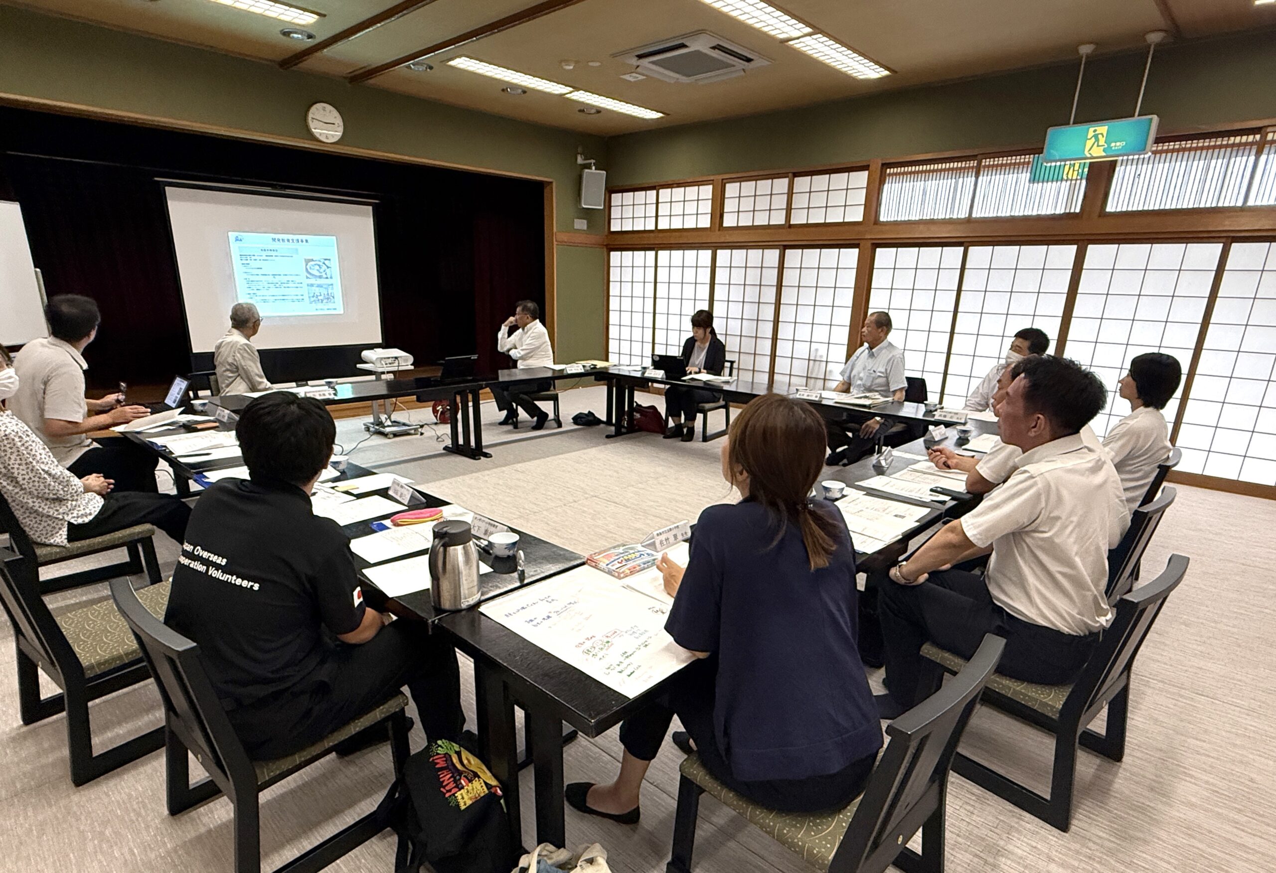 【協力隊OBOG教員と教育長の意見交換会を開催！】